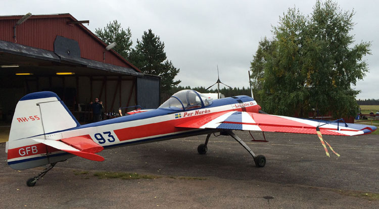 01_YAK-55_red-blue-white.jpg