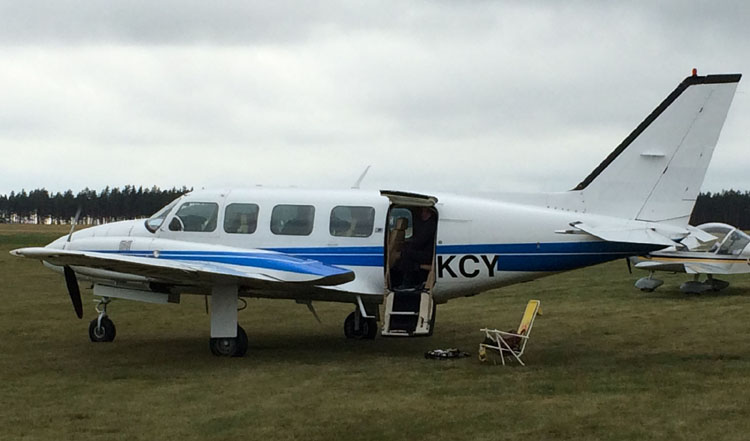14_Piper_PA-31_350_Navajo.jpg